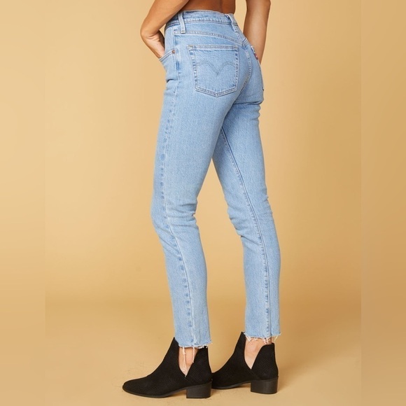 Levi's 501 Womens Skinny Jeans - Picture 3 of 15
